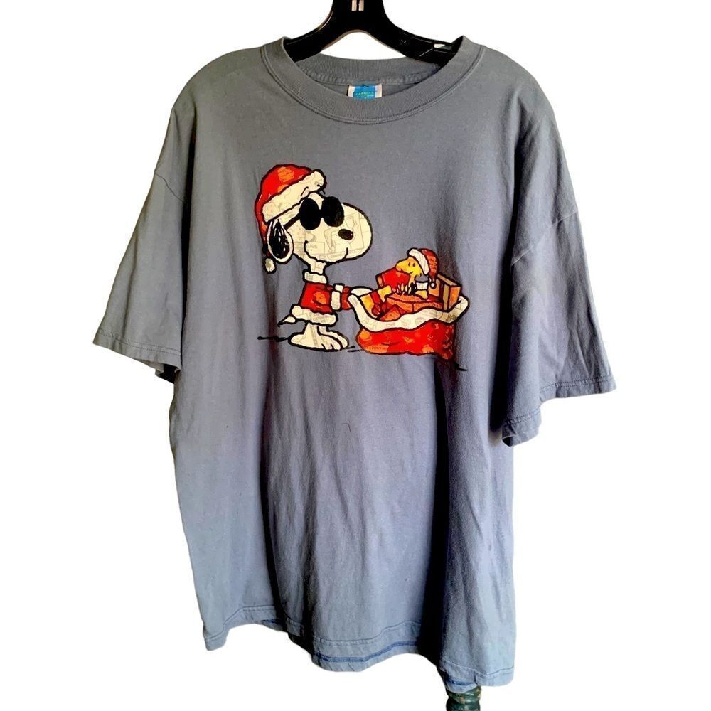 PEANUTS Snoopy Woodstock Santa Christmas Tee Sz XL